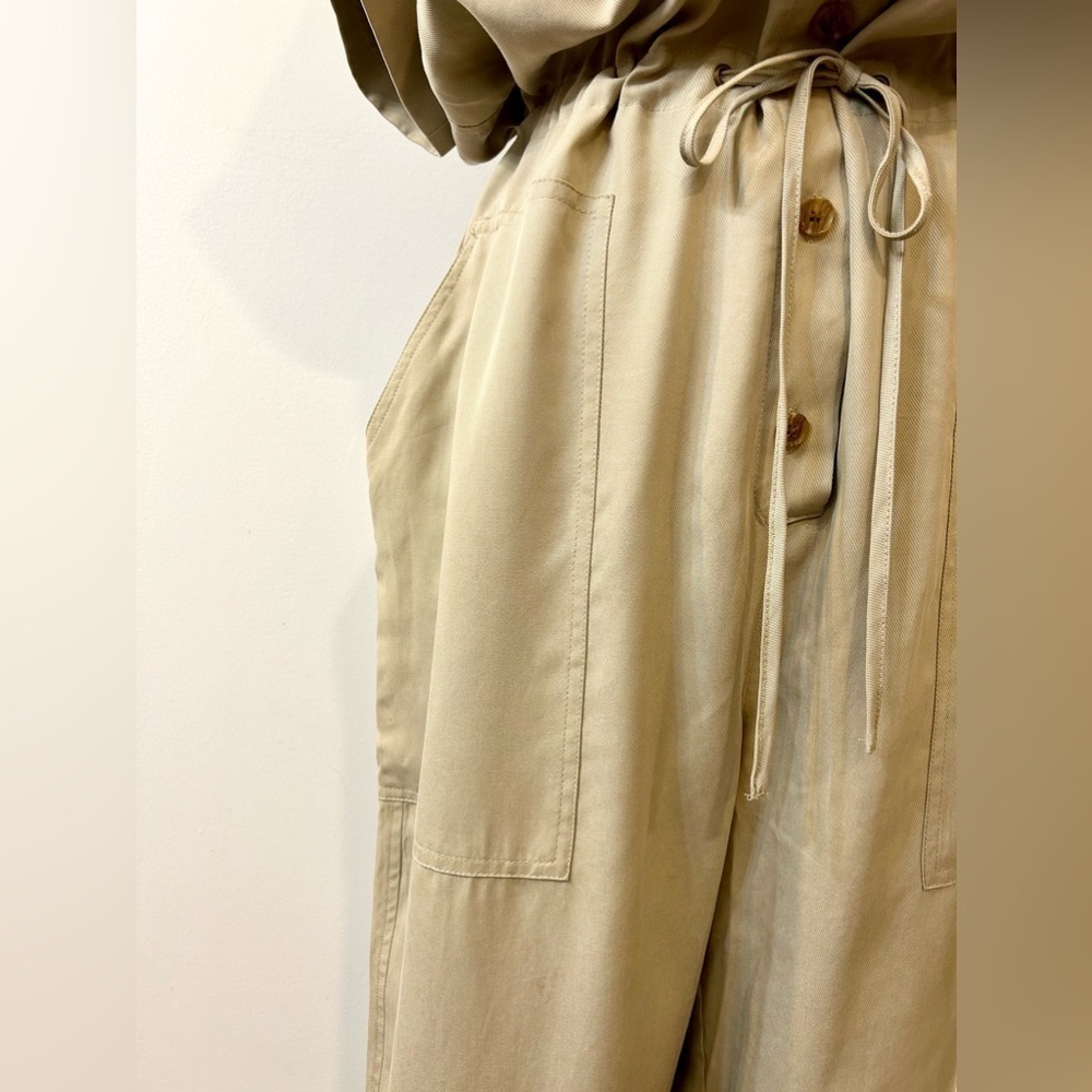 NWT Banana Republic Utility Jumpsuit in Maverick Tan Size Large - Picture 8 of 15
